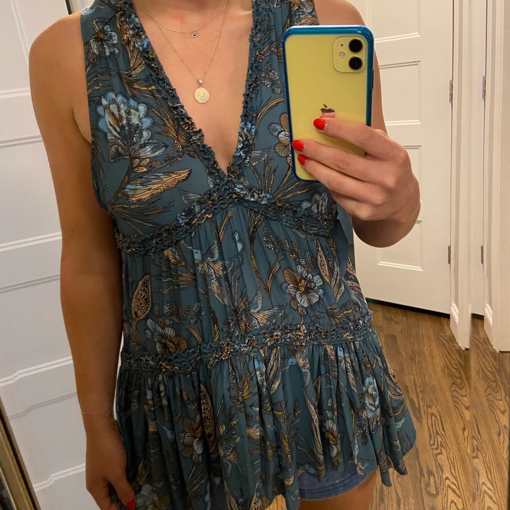 Free people long flowy tank size XS
